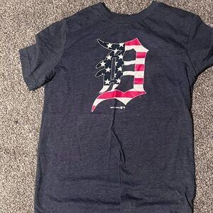 NWOT Russell Athletic heather Blue Patriotic Detroit logo Graphic Tee